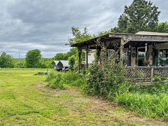 15520 N Clear Creek Road, Hulbert, OK 74441