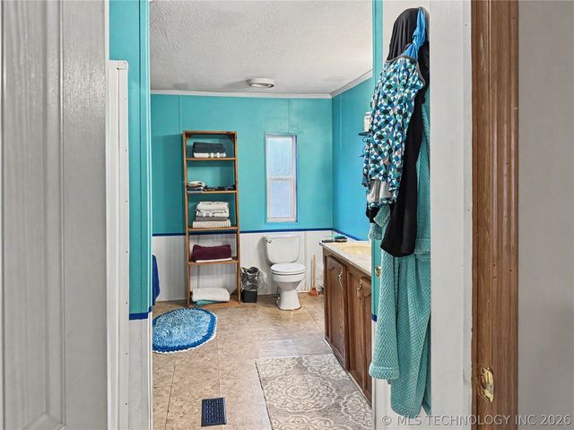 15520 N Clear Creek Road, Hulbert, OK 74441