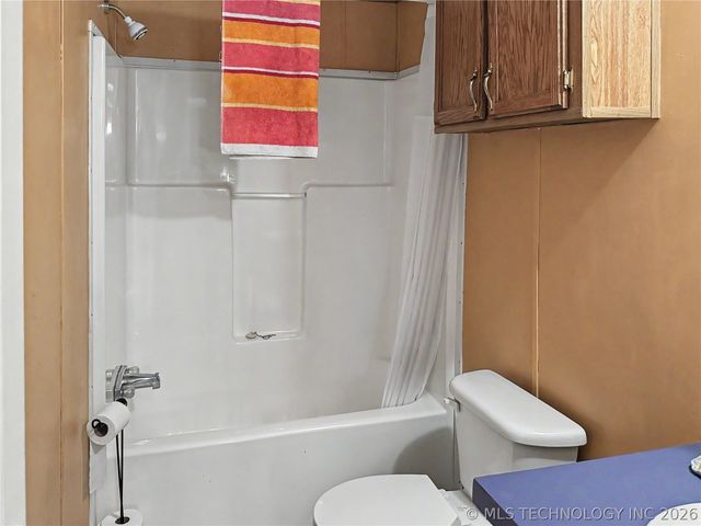15520 N Clear Creek Road, Hulbert, OK 74441