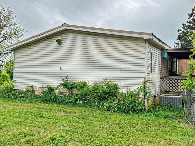 15520 N Clear Creek Road, Hulbert, OK 74441