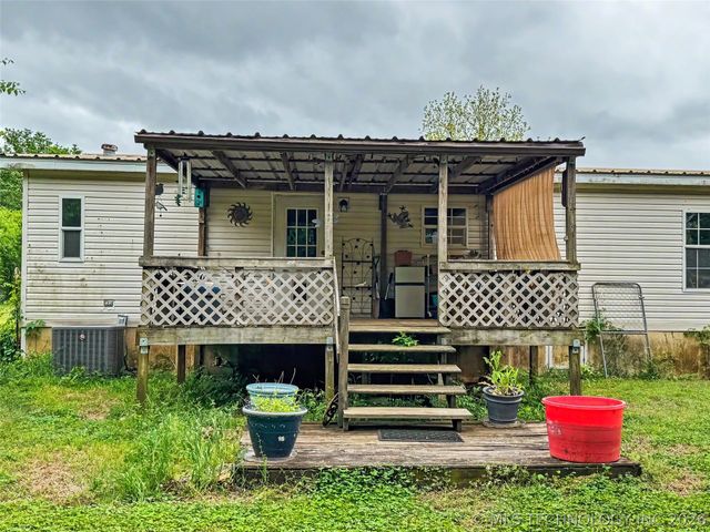 15520 N Clear Creek Road, Hulbert, OK 74441