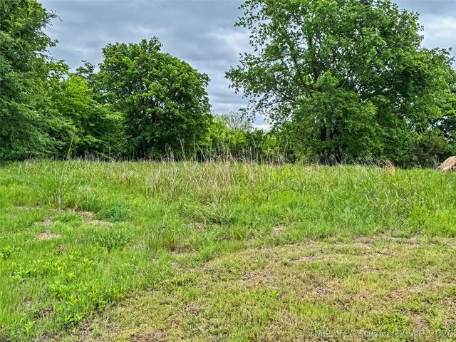 15520 N Clear Creek Road, Hulbert, OK 74441