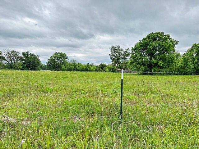 15520 N Clear Creek Road, Hulbert, OK 74441