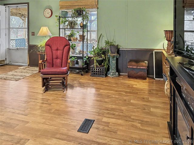 15520 N Clear Creek Road, Hulbert, OK 74441