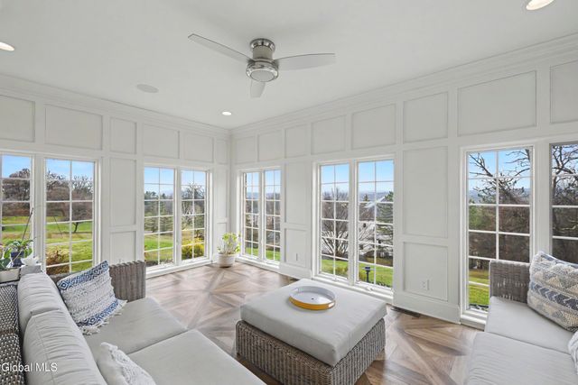 9 Sage Estate, Menands, NY 12204