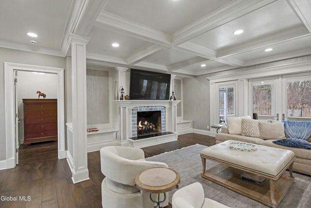 9 Sage Estate, Menands, NY 12204
