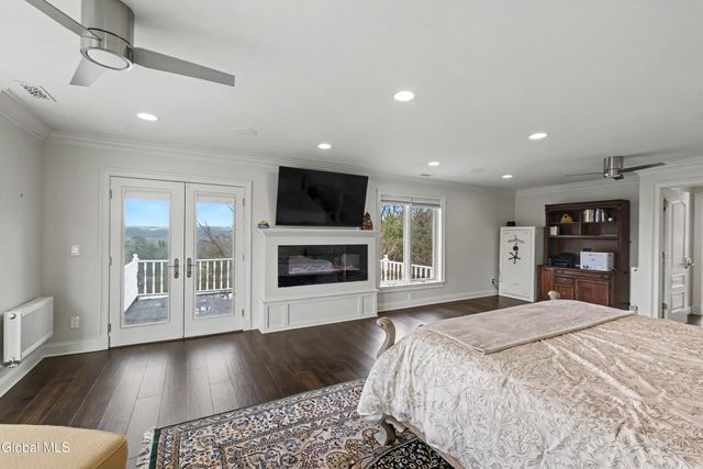 9 Sage Estate, Menands, NY 12204