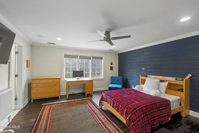 9 Sage Estate, Menands, NY 12204
