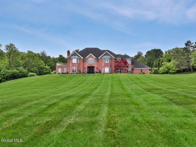 9 Sage Estate, Menands, NY 12204