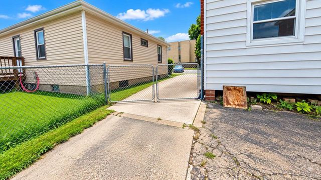 2624 Mitchell STREET, Racine, WI 53403