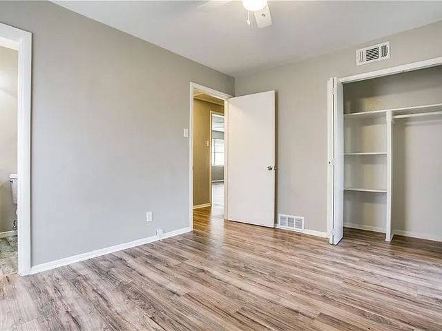 1255 E Pentagon Parkway, Dallas, TX 75216
