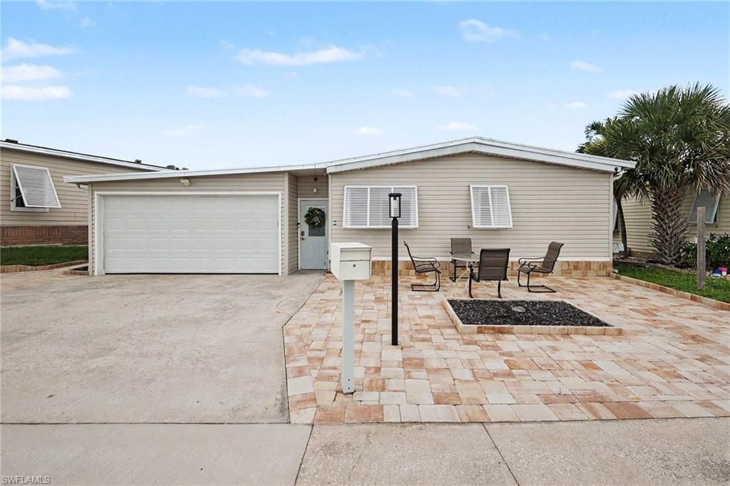 11181 Azalea LN, FORT MYERS BEACH, FL 33931 — exterior