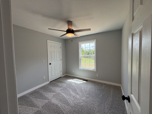 6620 High Meadow Ct, Nunnelly, TN 37137