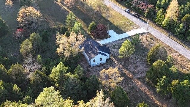 6620 High Meadow Ct, Nunnelly, TN 37137