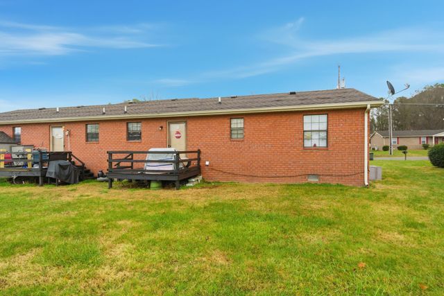 105 Gayla Ct, Portland, TN 37148