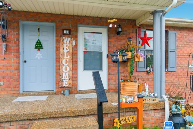 105 Gayla Ct, Portland, TN 37148