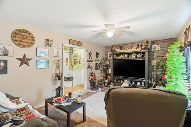 105 Gayla Ct, Portland, TN 37148