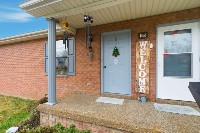 105 Gayla Ct, Portland, TN 37148