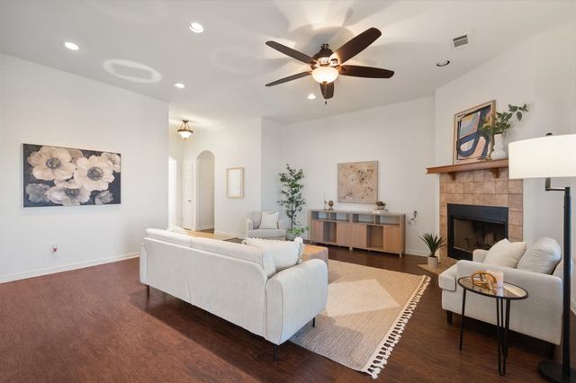 622 Elizabeth Place, Weatherford, TX 76086