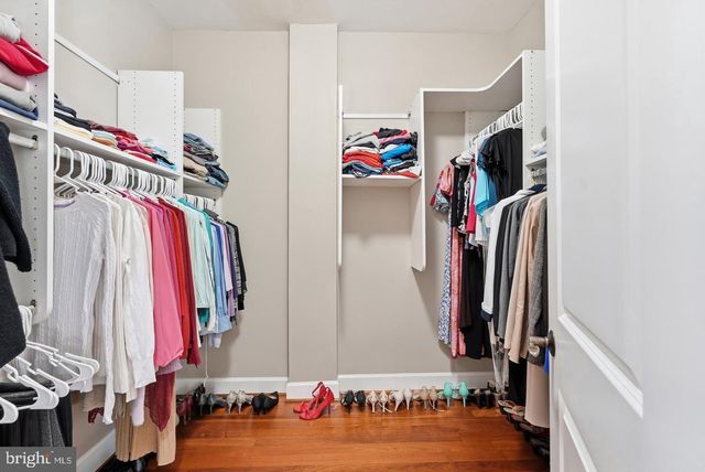 4462 MACARTHUR BLVD NW, Washington, DC 20007