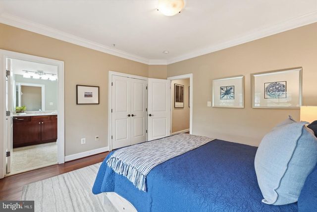 4462 MACARTHUR BLVD NW, Washington, DC 20007
