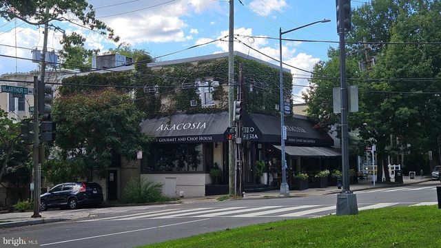 4462 MACARTHUR BLVD NW, Washington, DC 20007