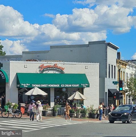 4462 MACARTHUR BLVD NW, Washington, DC 20007