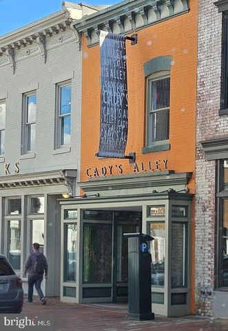 4462 MACARTHUR BLVD NW, Washington, DC 20007