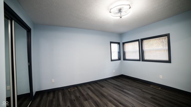 7114 E 10th Street, Indianapolis, IN 46219