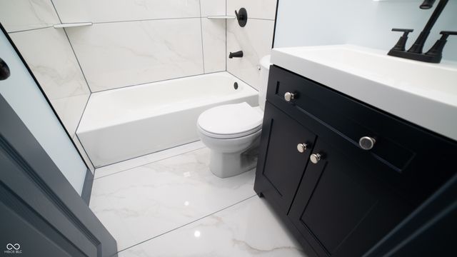 7114 E 10th Street, Indianapolis, IN 46219