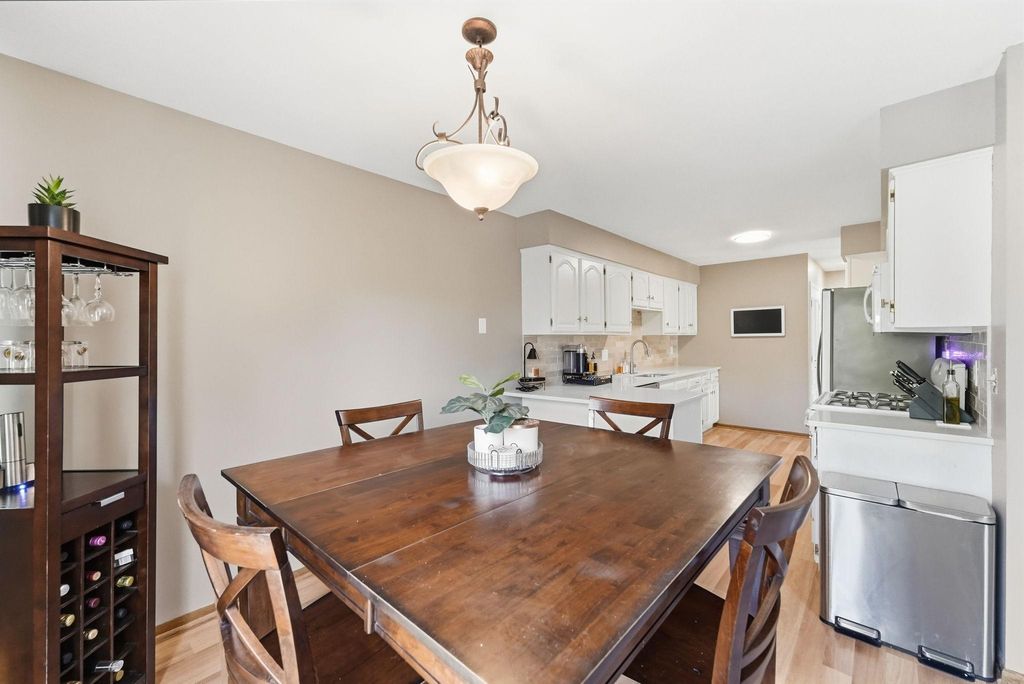 4492 Clover Lane, Eagan, MN 55122 — photo 4