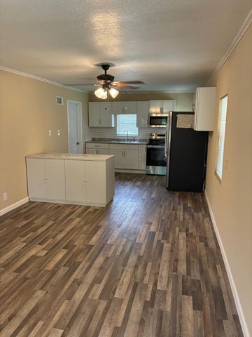 520 Myrtle Street, Monett, MO 65708