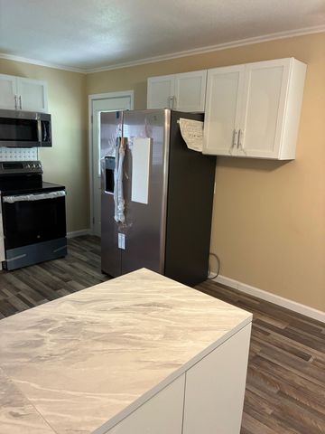 520 Myrtle Street, Monett, MO 65708