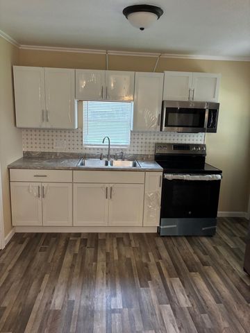 520 Myrtle Street, Monett, MO 65708