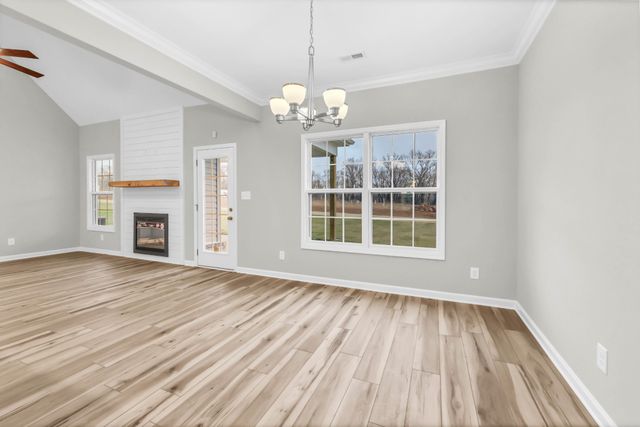 664 Marblewing Ct, Clarksville, TN 37043