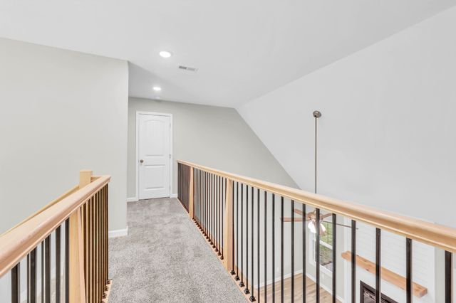 664 Marblewing Ct, Clarksville, TN 37043