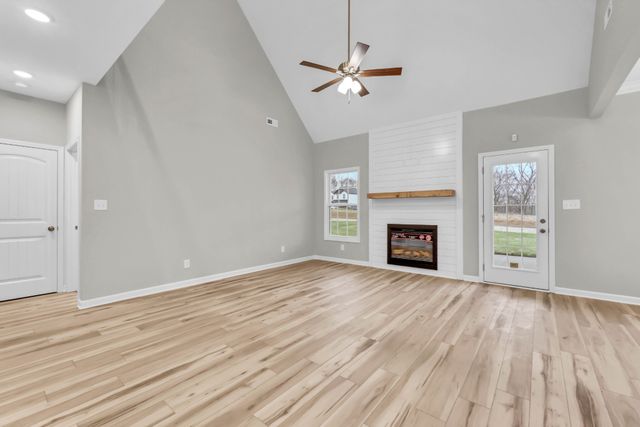664 Marblewing Ct, Clarksville, TN 37043