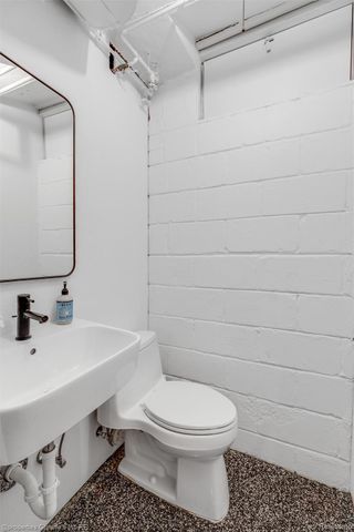 1059 Berkshire Road, Grosse Pointe, MI 48230