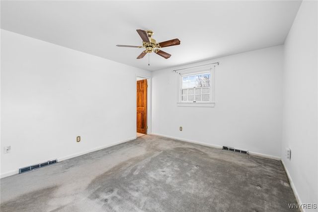 434 Sprucewood, Amherst, NY 14221