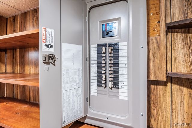 434 Sprucewood, Amherst, NY 14221