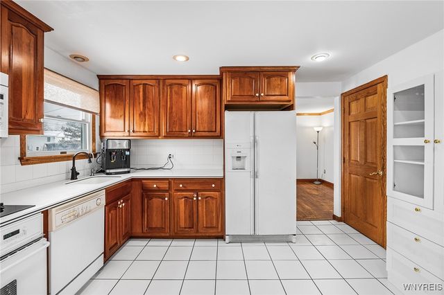 434 Sprucewood, Amherst, NY 14221