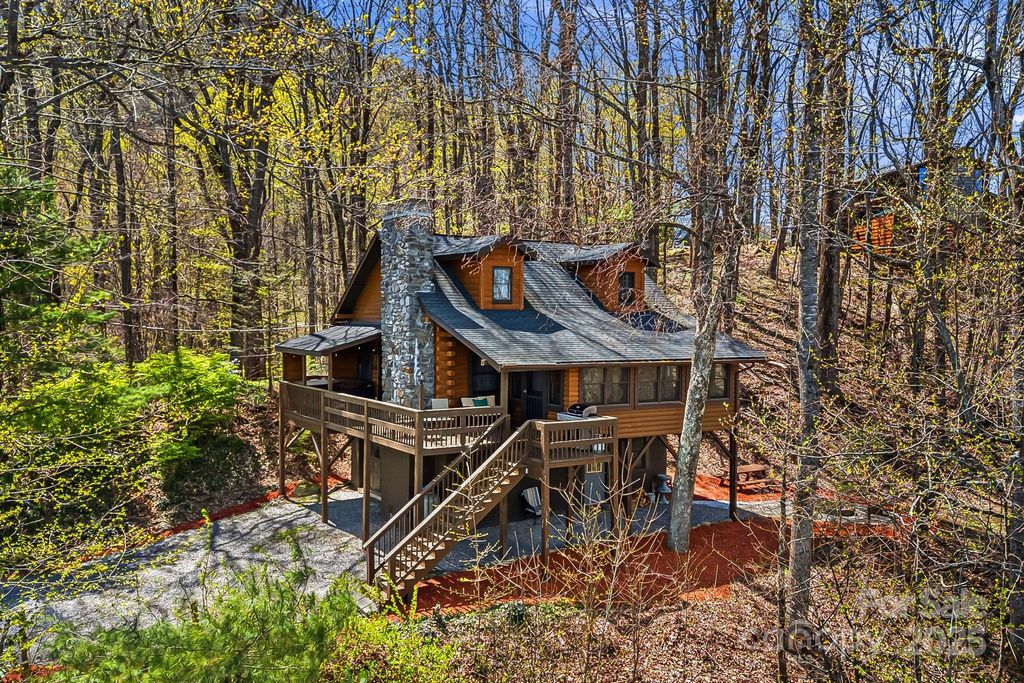 2977 Heath Peak Road, Waynesville, NC 28785