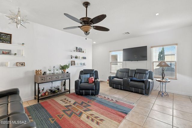 20888 E Frontier Road, Red Rock, AZ 85145