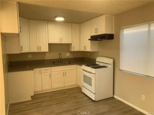 8100 Cerritos, Stanton, CA 90680