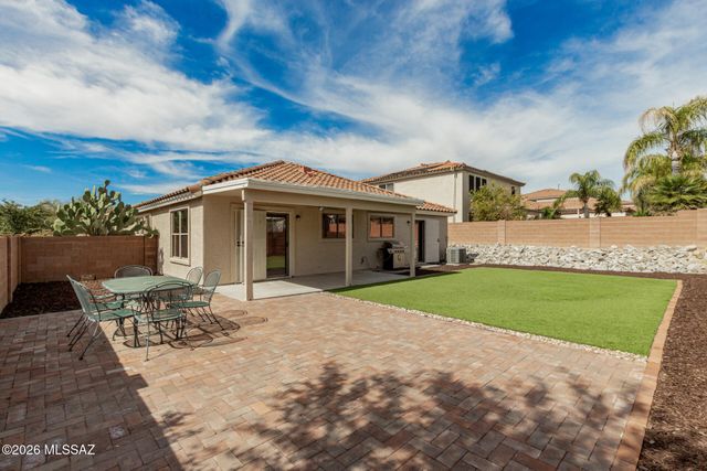 10168 N Pitchingwedge Lane, Oro Valley, AZ 85737