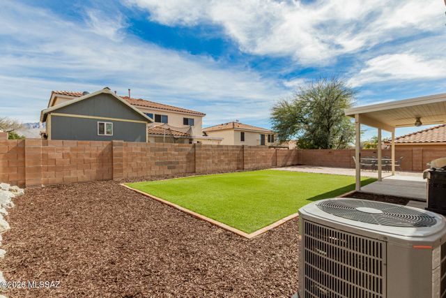 10168 N Pitchingwedge Lane, Oro Valley, AZ 85737