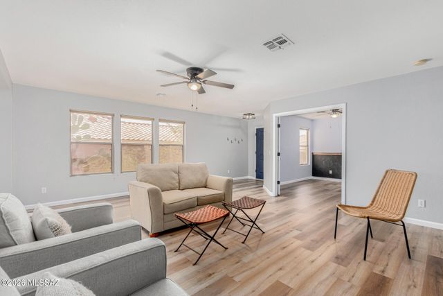 10168 N Pitchingwedge Lane, Oro Valley, AZ 85737