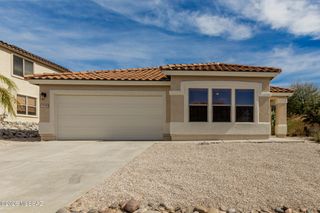 10168 N Pitchingwedge Lane, Oro Valley, AZ 85737