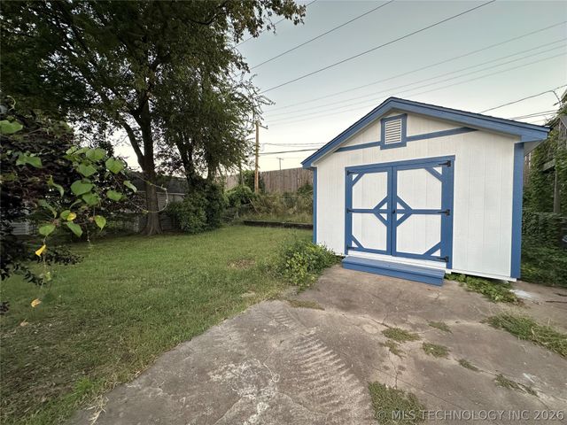 1235 S Gary Place, Tulsa, OK 74104