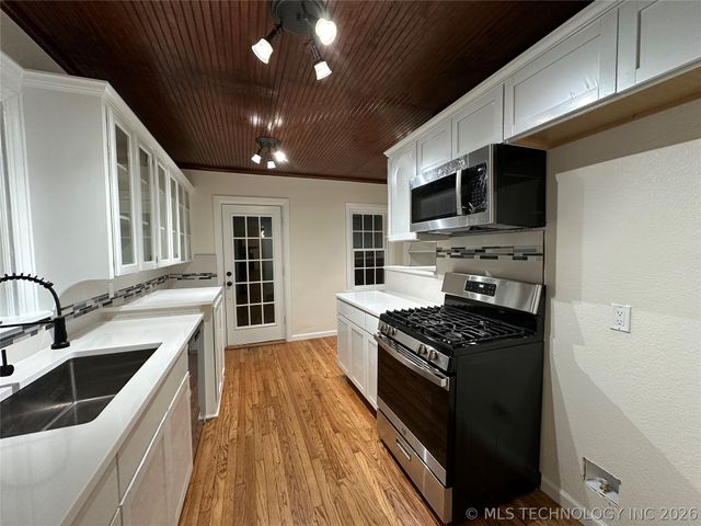 1235 S Gary Place, Tulsa, OK 74104